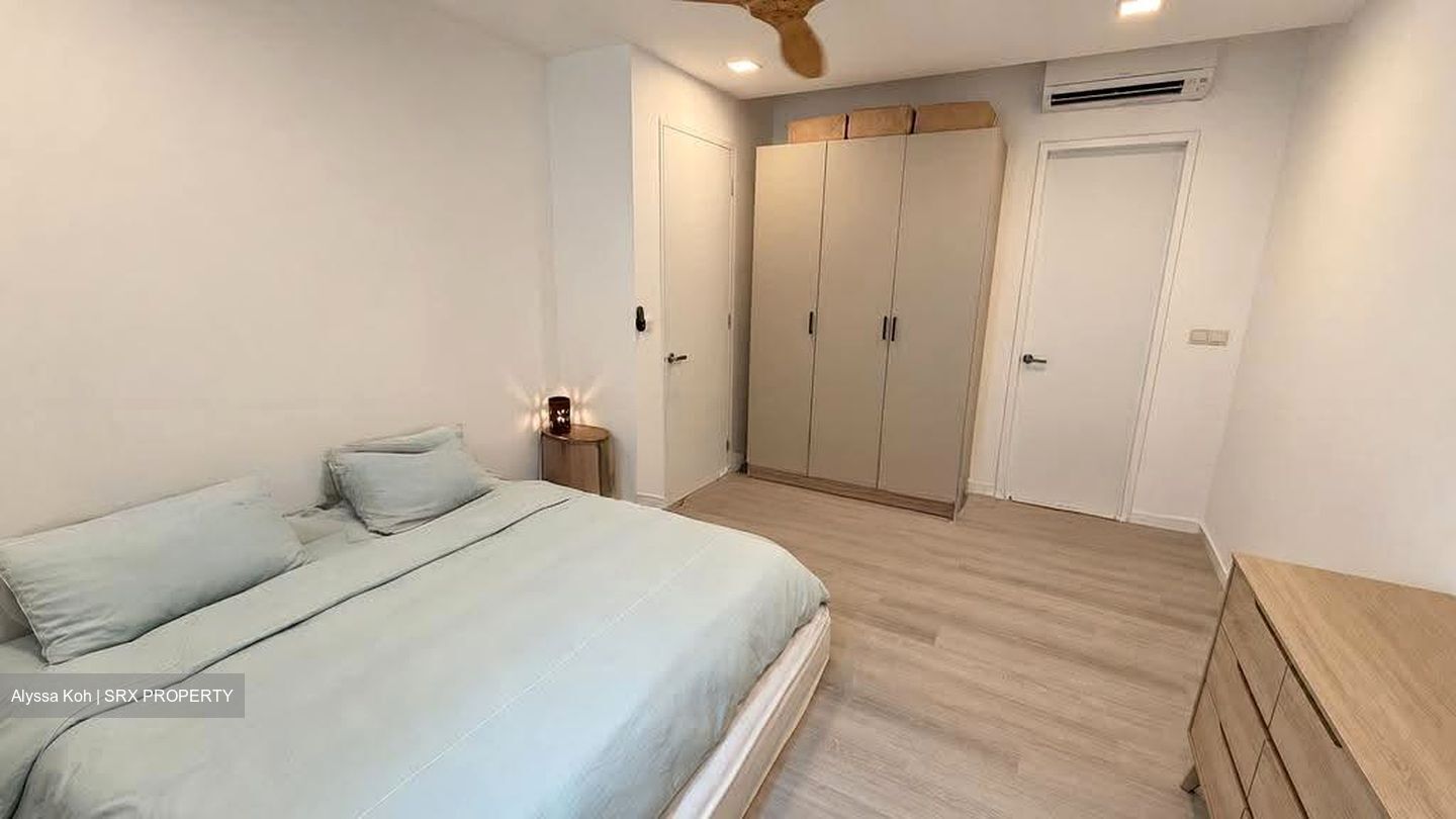 The Trumps (D14), Condominium #620775501